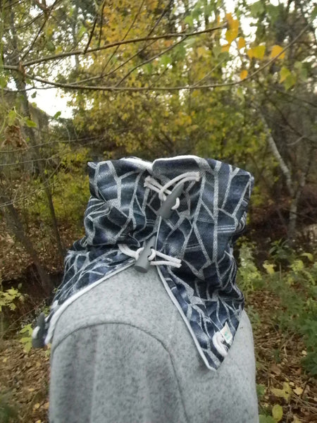 Cache-cou léger à boutons de bois