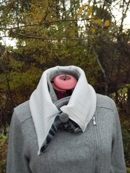Cache-cou léger
