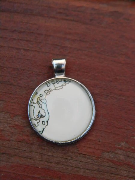 Pendentif oeuvre à porter